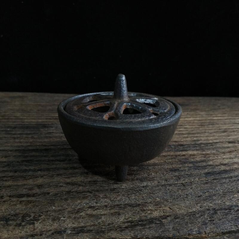 Vintage Collectible Accessories - Antique Collect Iron incense burner Aromatherapy