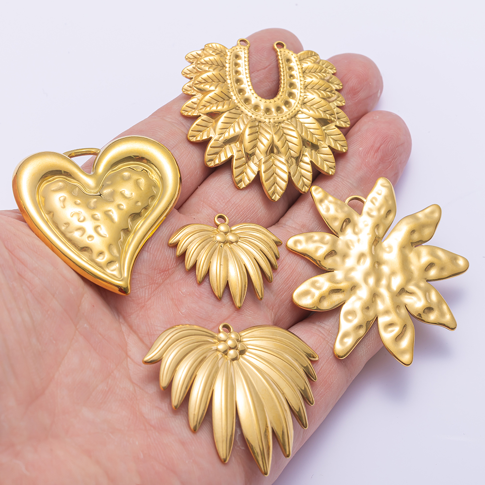 Vintage Jewelry Collection - 2pcs Gold Stainless Steel Heart Leaf