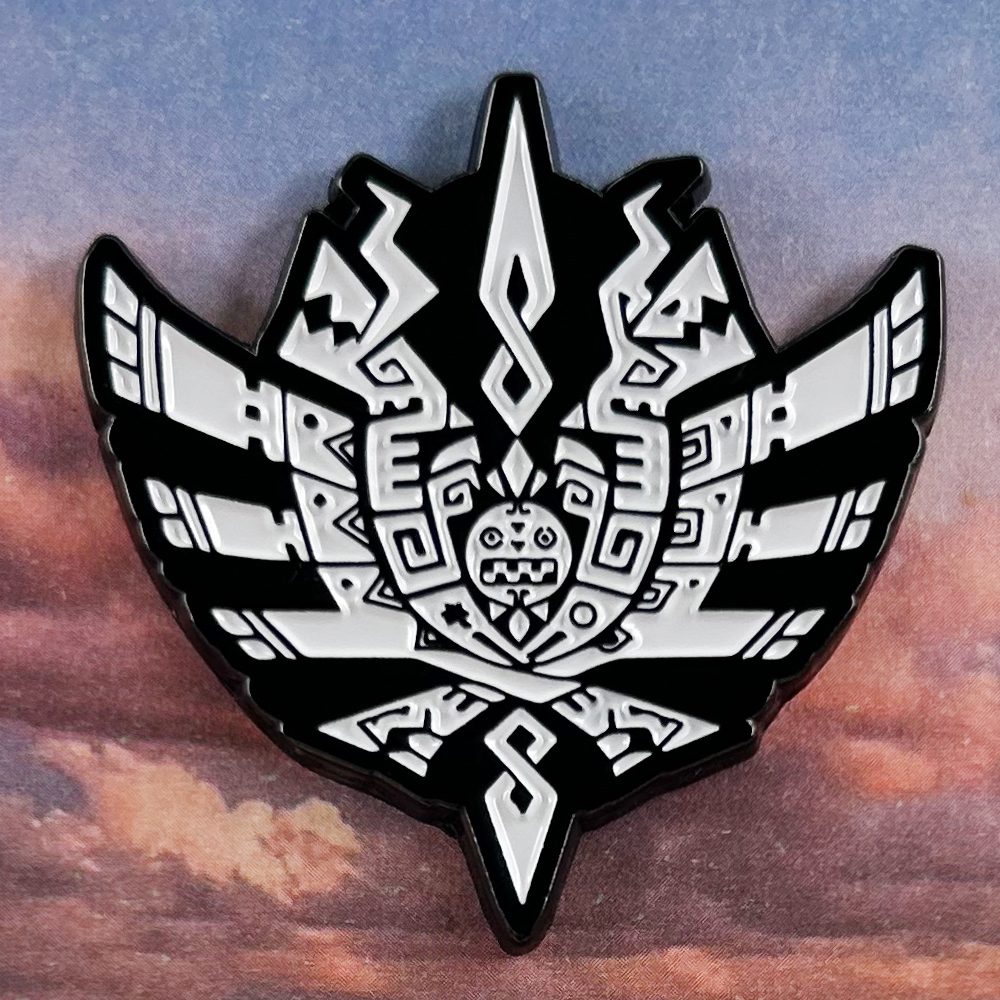 MH4 Monster Hunter-4 Logo Badg - Collectible Vintage Brooches 评论和价格