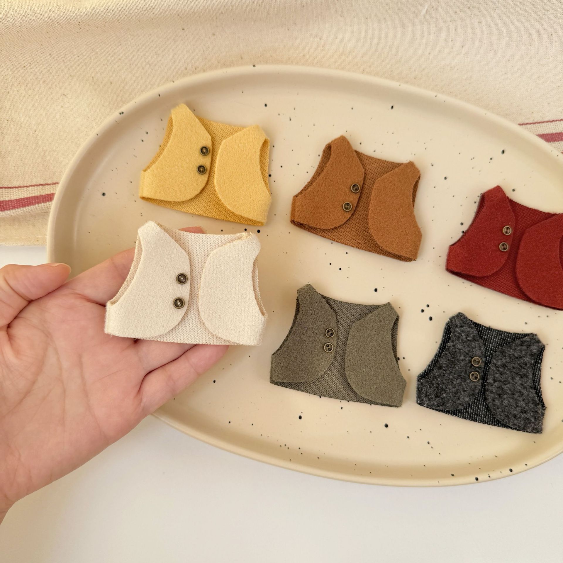 1pc 10cm Blind Box Figure Clot - Vintage Collectible Accessories 评论和价格