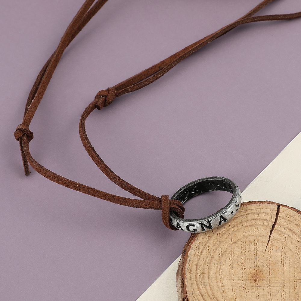 Game Anime Leather Chain Ring  - Vintage Jewelry Collection 评论和价格