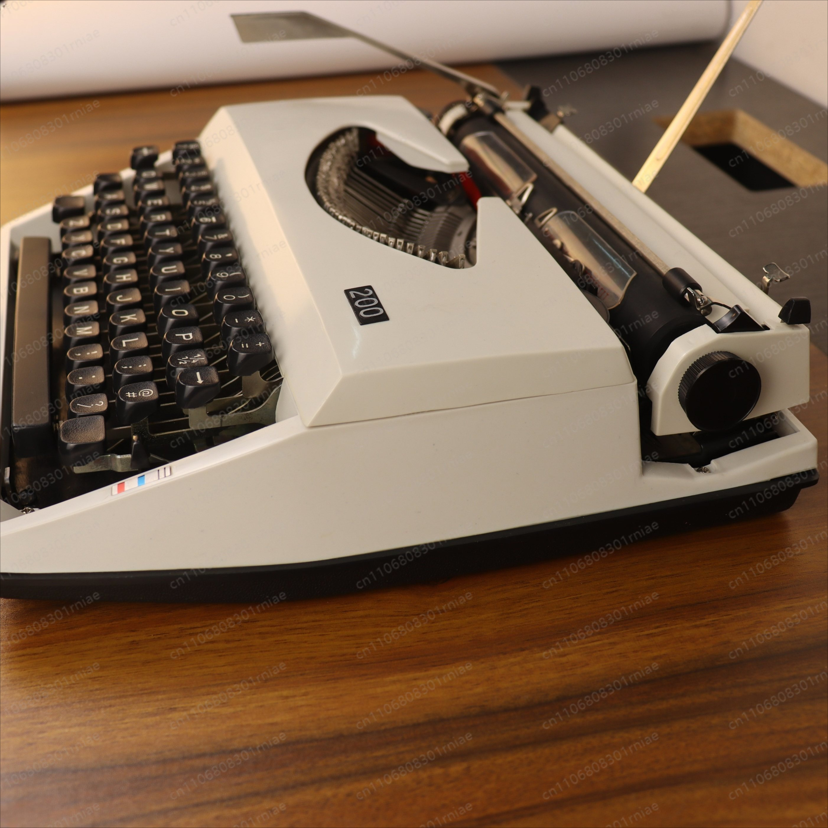 Vintage typewriter English mac - Vintage Things Collection 评论和价格