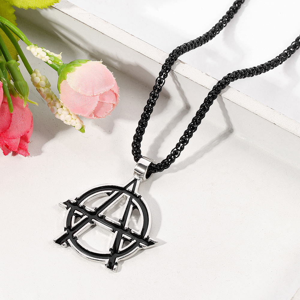 Movies Avengers Symbol Letter  - Vintage Jewelry Collection 评论和价格