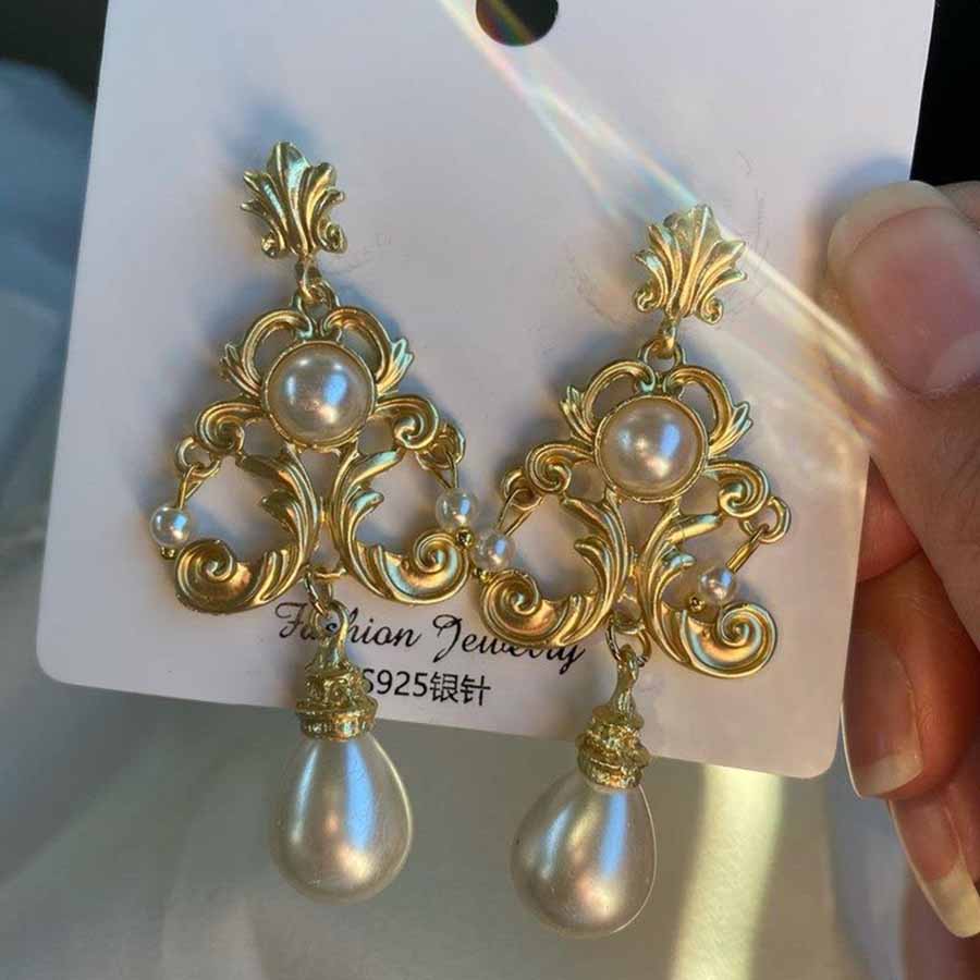 Retro Luxury Baroque Bride Ear - Vintage Collectible Figures 评论和价格